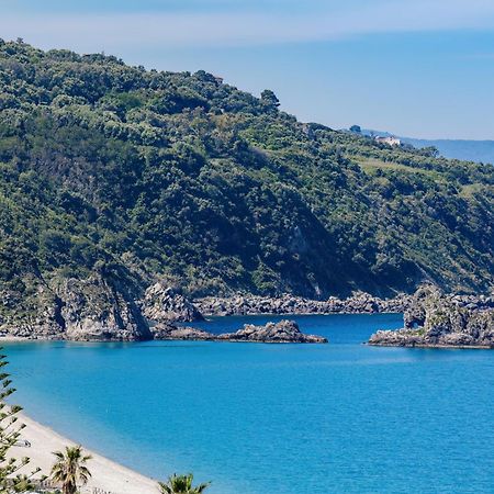 Sole Mare Apartment Gioia Tauro Bagian luar foto